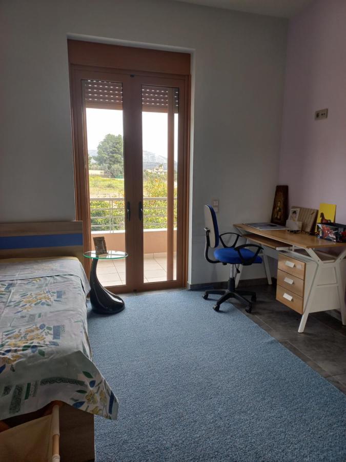 Summer-house Apartment Vari (Attica)